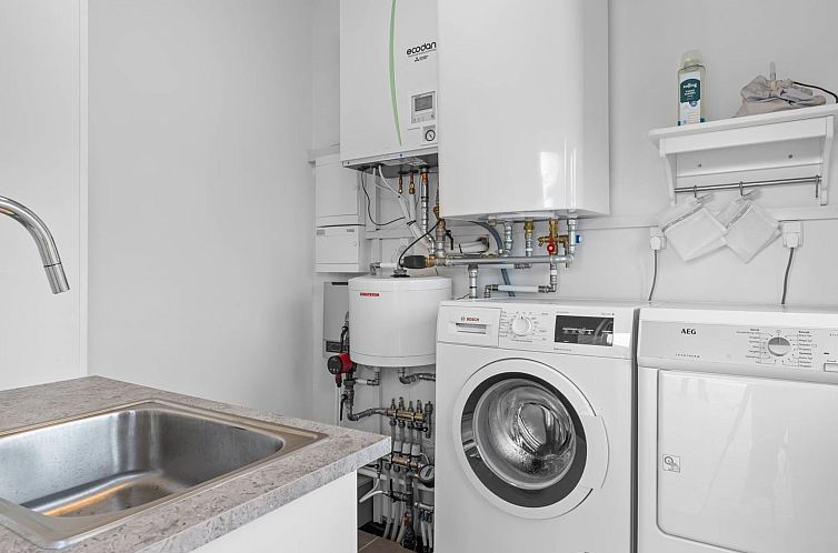 Vakantiehuis "Aliana" - 300m from the sea