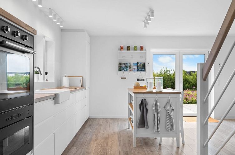 Vakantiehuis "Aliana" - 300m from the sea