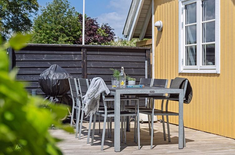 Vakantiehuis "Jelko" - 375m from the sea