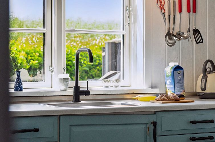 Vakantiehuis "Jelko" - 375m from the sea