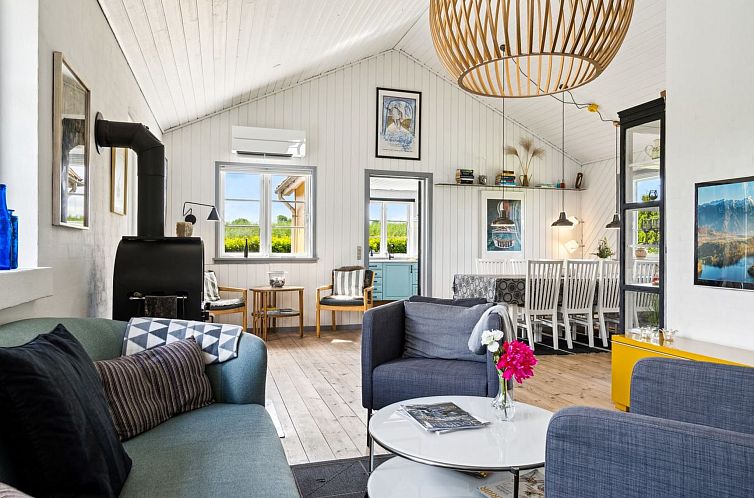 Vakantiehuis "Jelko" - 375m from the sea