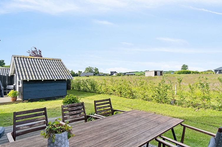 Vakantiehuis "Fentje" - 200m from the sea