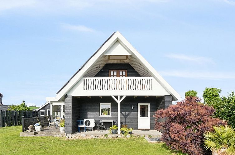 Vakantiehuis "Fentje" - 200m from the sea