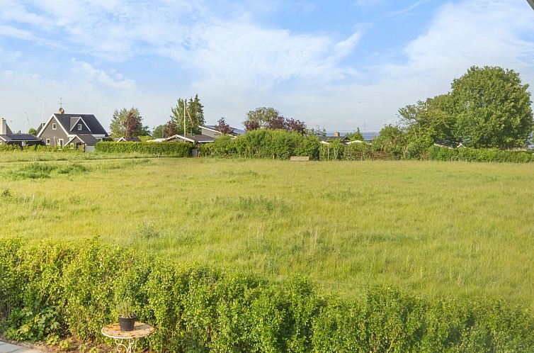 Vakantiehuis "Aliana" - 300m from the sea