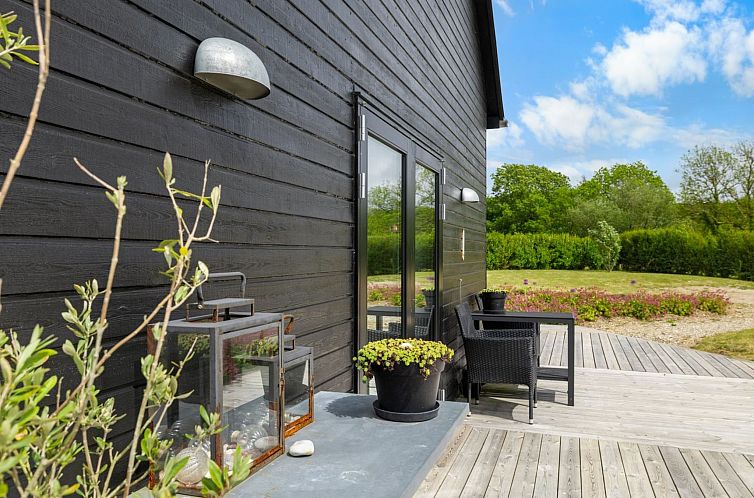 Vakantiehuis "Aliana" - 300m from the sea