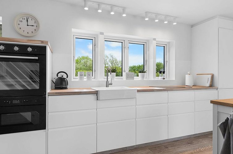 Vakantiehuis "Aliana" - 300m from the sea