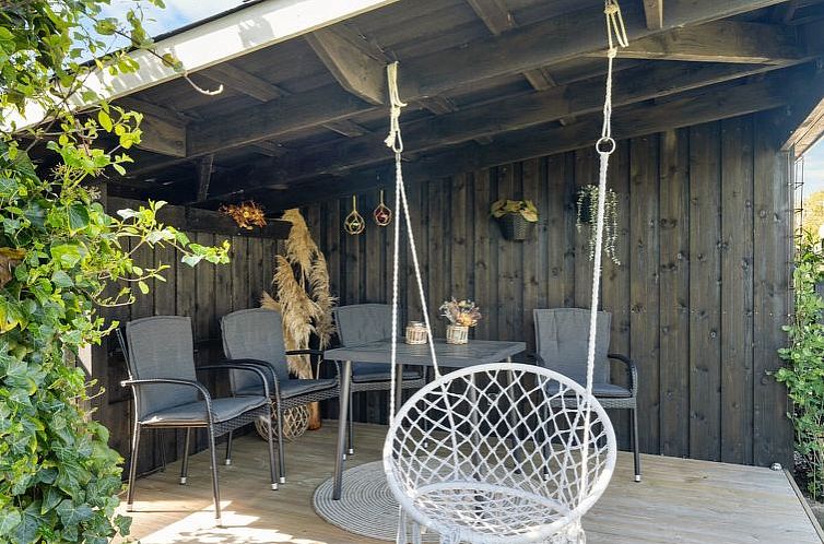 Vakantiehuis "Justina" - 200m from the sea