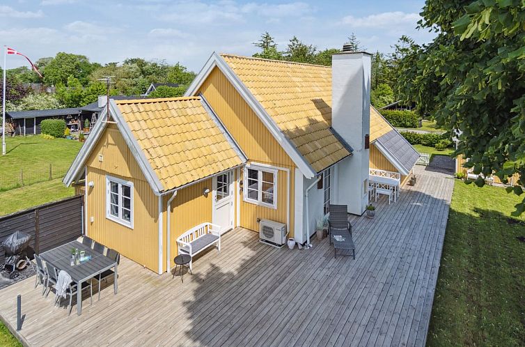 Vakantiehuis "Jelko" - 375m from the sea