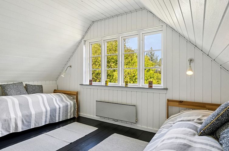 Vakantiehuis "Jelko" - 375m from the sea