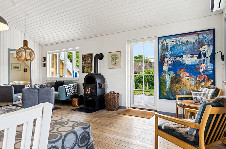 Vakantiehuis "Jelko" - 375m from the sea