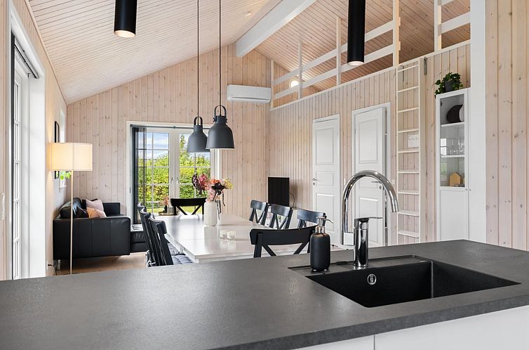 Vakantiehuis "Rixa" - 350m from the sea