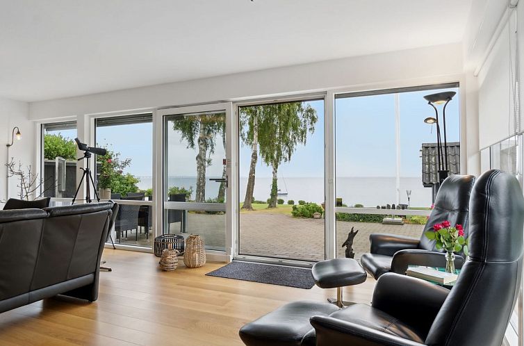 Vakantiehuis "Erok" - 100m from the sea