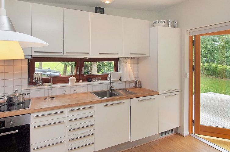 Vakantiehuis "Pirjo" - 50m from the sea