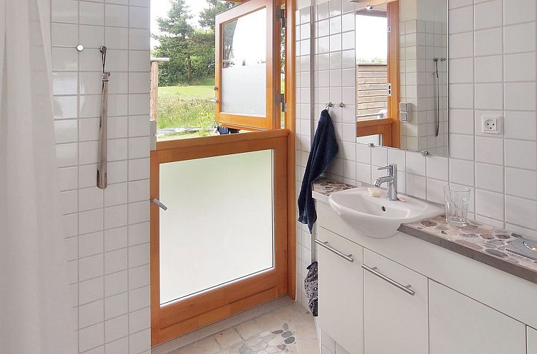 Vakantiehuis "Pirjo" - 50m from the sea