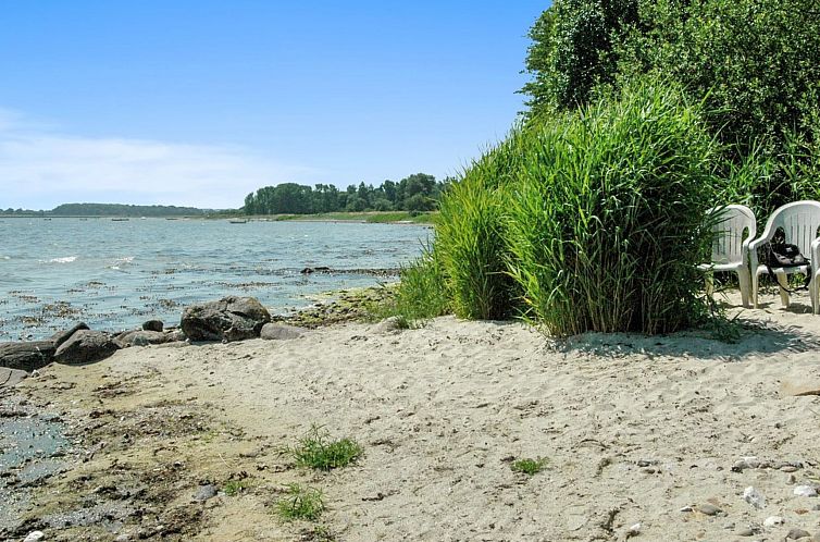 Vakantiehuis "Pirjo" - 50m from the sea