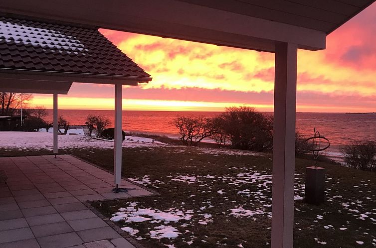 Vakantiehuis "Lander" - 20m from the sea