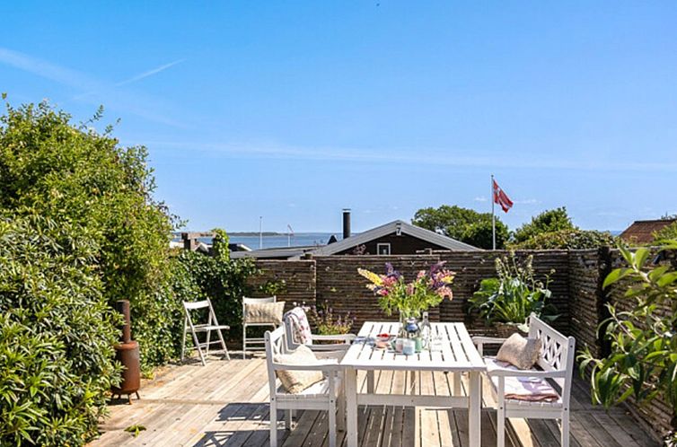 Vakantiehuis "Lilie" - 150m from the sea