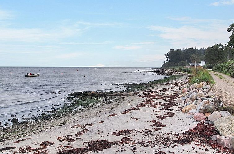 Vakantiehuis "Iorund" - 550m from the sea