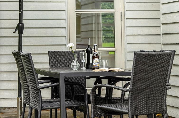 Vakantiehuis "Bjerund" - 250m from the sea