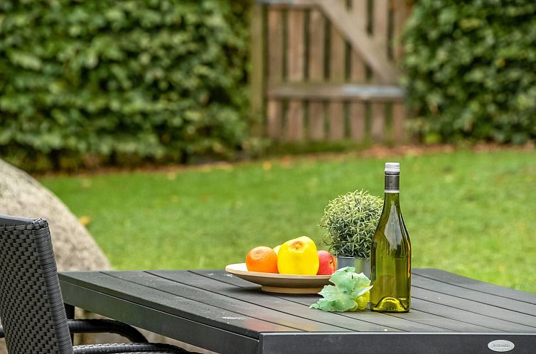 Vakantiehuis "Bjerund" - 250m from the sea