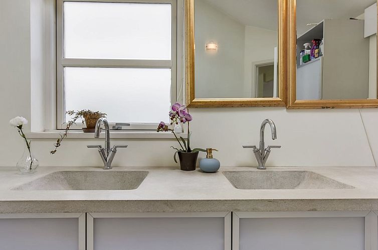 Vakantiehuis "Bjerund" - 250m from the sea