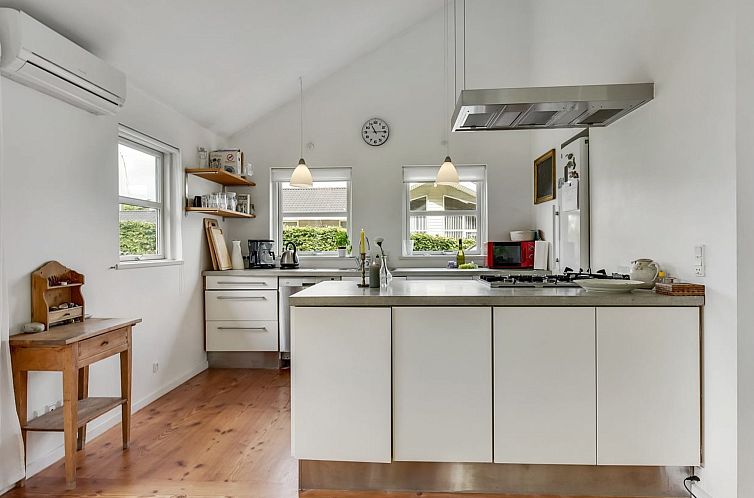 Vakantiehuis "Bjerund" - 250m from the sea