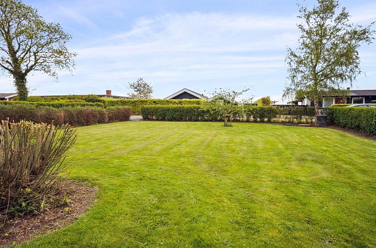 Vakantiehuis "Elvina" - 200m from the sea