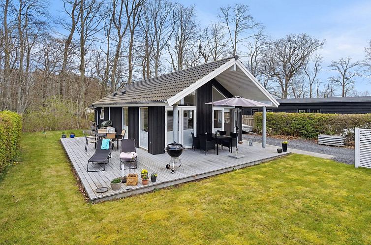 Vakantiehuis "Gunholm" - 150m from the sea