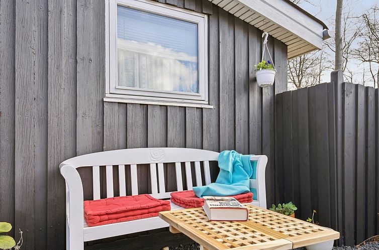 Vakantiehuis "Gunholm" - 150m from the sea