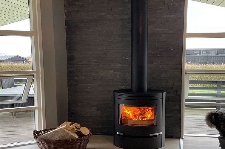 Vakantiehuis "Sylvana" - 400m from the sea