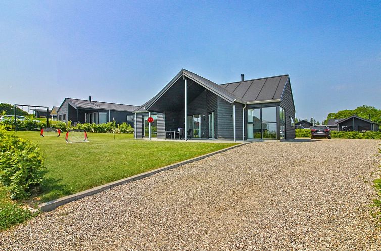 Vakantiehuis "Thorfin" - 200m from the sea