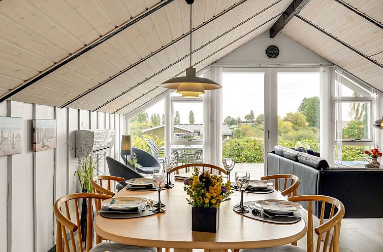 Vakantiehuis "Josef" - 500m from the sea