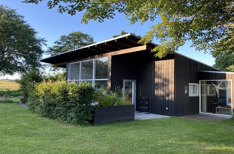 Vakantiehuis "Erkki" - 500m from the sea