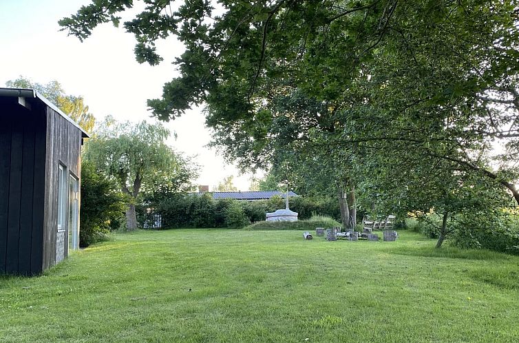 Vakantiehuis "Erkki" - 500m from the sea