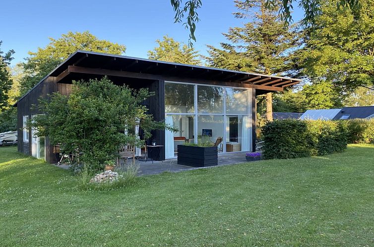 Vakantiehuis "Erkki" - 500m from the sea
