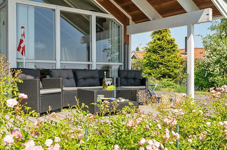 Vakantiehuis "Kaike" - 100m from the sea