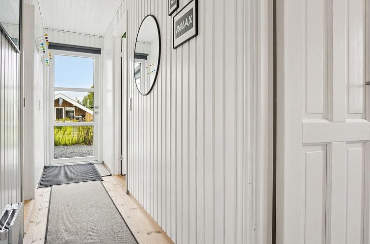 Vakantiehuis "Elvina" - 200m from the sea