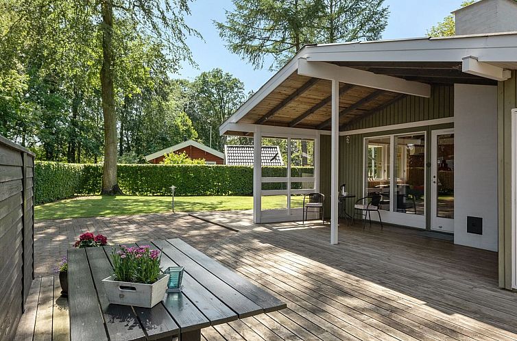 Vakantiehuis "Florinda" - 10m from the sea