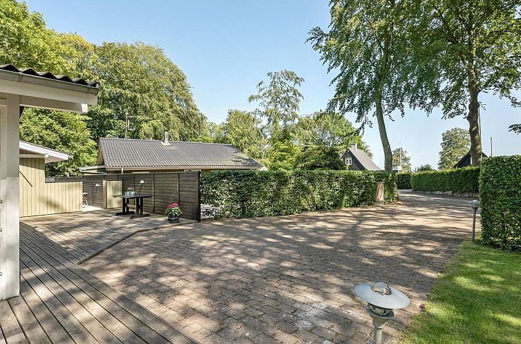 Vakantiehuis "Eriksine" - 150m from the sea