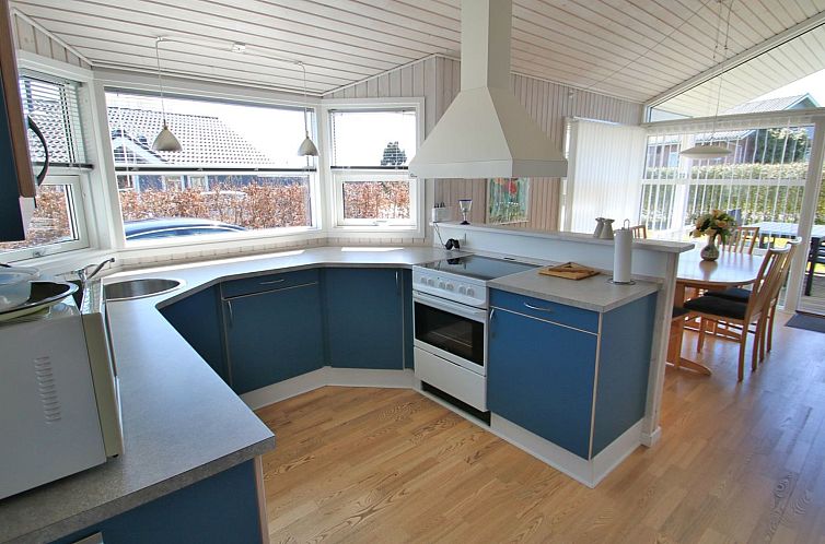 Vakantiehuis "Bjerund" - 250m from the sea