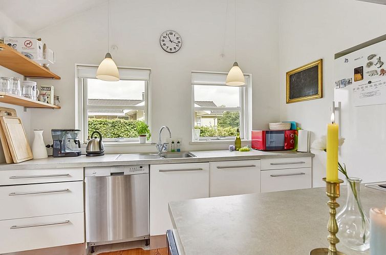 Vakantiehuis "Bjerund" - 250m from the sea