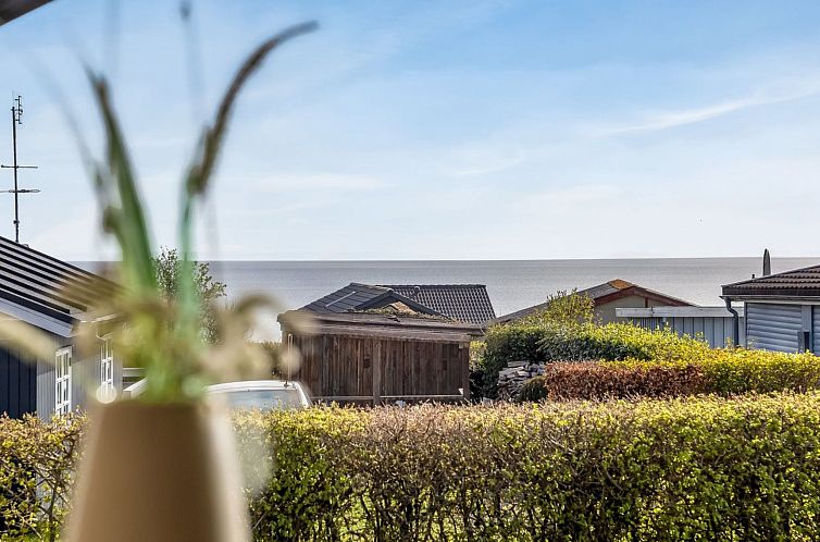 Vakantiehuis "Uuno" - 200m from the sea