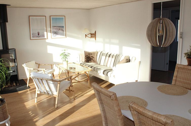 Vakantiehuis "Susette" - 400m from the sea