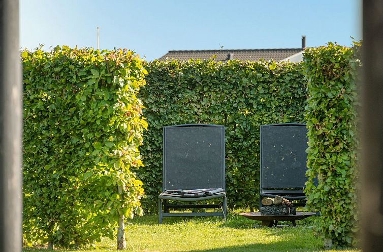 Vakantiehuis "Inge" - 300m from the sea