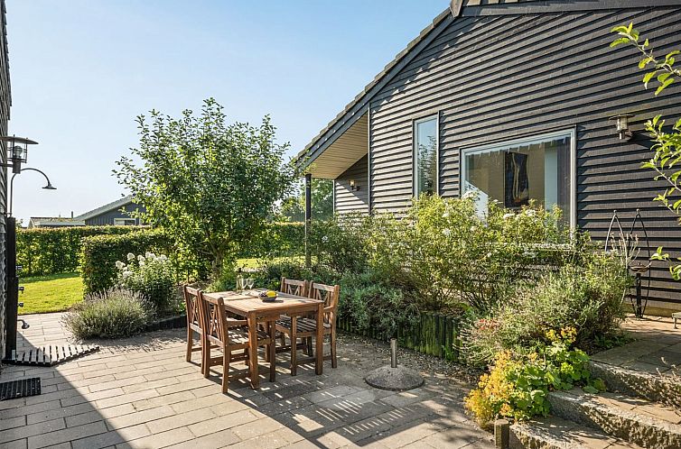 Vakantiehuis "Inge" - 300m from the sea