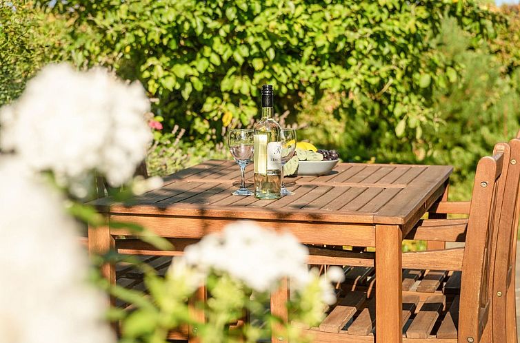 Vakantiehuis "Inge" - 300m from the sea