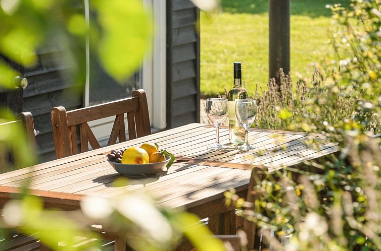 Vakantiehuis "Inge" - 300m from the sea