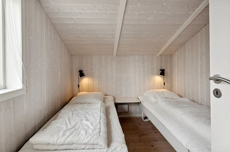 Vakantiehuis "Haralda" - 300m from the sea