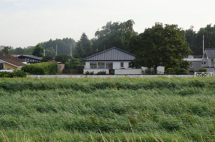 Vakantiehuis "Mayla" - 50m from the sea