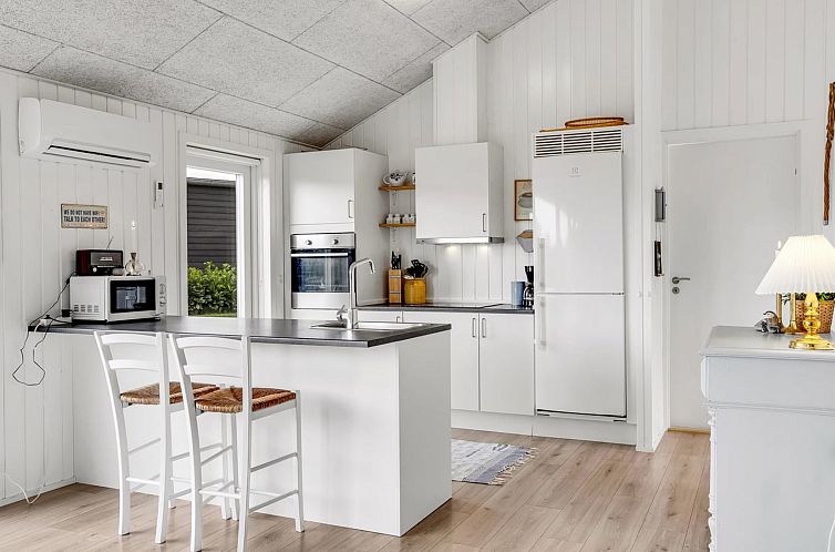 Vakantiehuis "Sigrun" - 300m from the sea